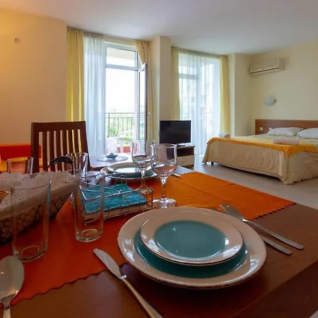 Apartment Studio In Polo With Kitchen Wifi Dv